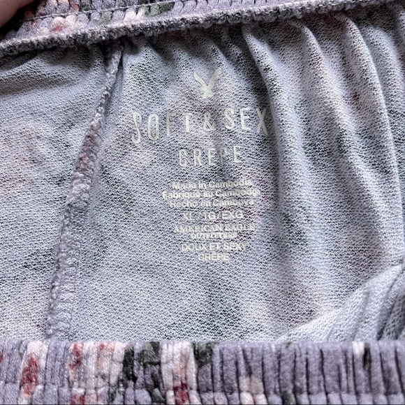 Off Shoulder Floral Top - Picture 2 of 2